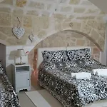 Casa Nave Couette-café Monopoli
